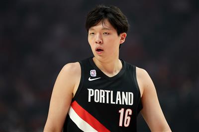 Medienvertreter: Je besser die kleine Aufstellung der Trail Blazers abschneidet, desto weniger Möglichkeiten wird Yang Hansen haben